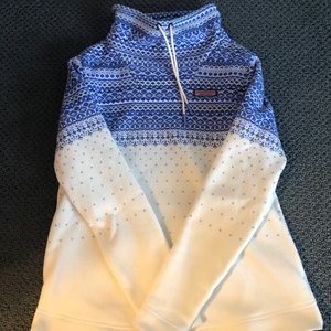 Vineyard vines sweatshirt